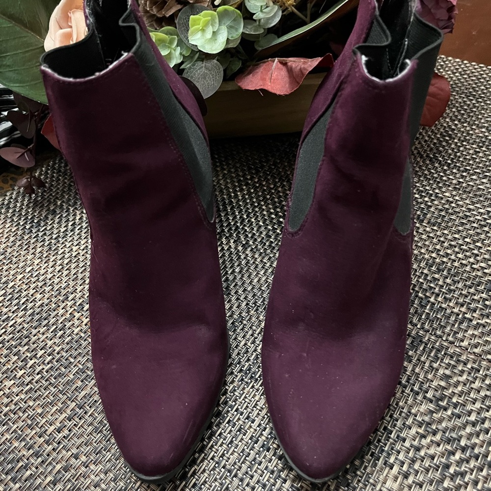 NY & Company women’s booties